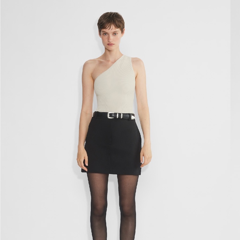 Aritzia Babaton SCULPT KNIT SEVEN TOP